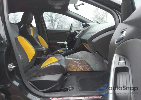 2014 Ford Focus St z USA, uszkodzony, nr VIN 1FADP3L97EL291942